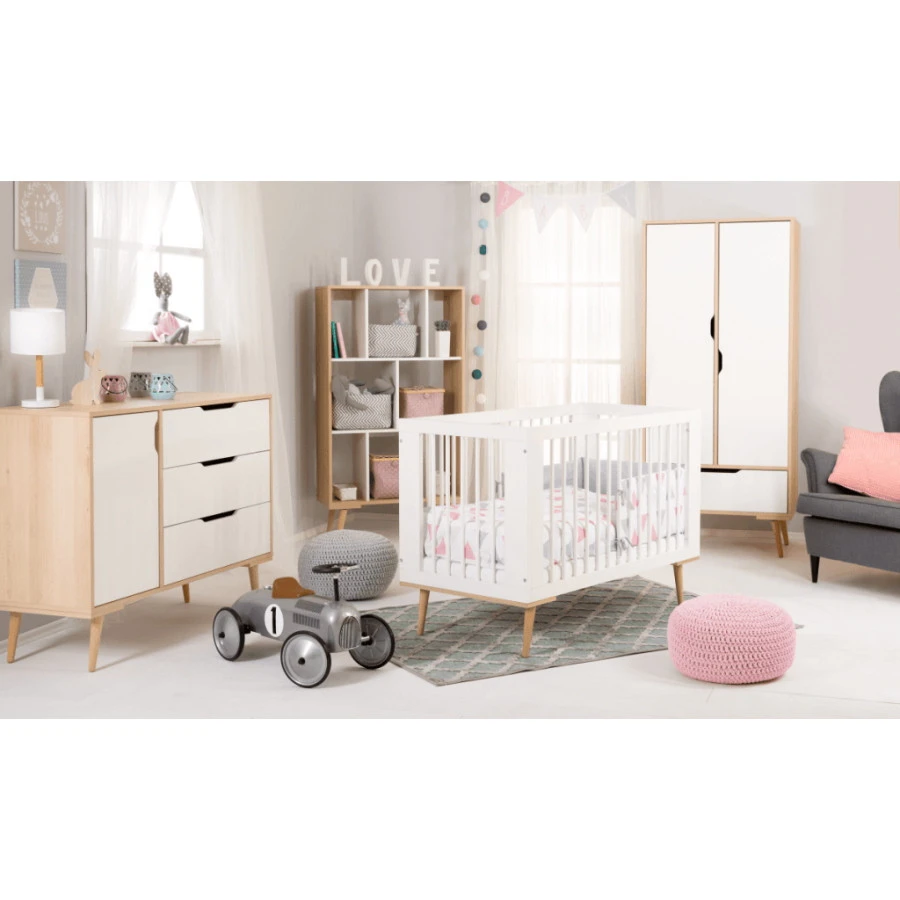 Babykamer Marloes Wit: Ledikant, Commode & 3-Deurskast 1 Babykamer Marloes Wit: Ledikant, Commode & 3-Deurskast