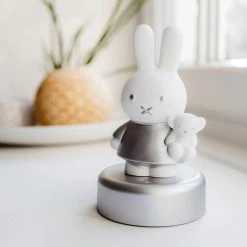 Bambolino Toys Nijntje 3D Zilver Nachtlampje 33197 -BabyWereldNederland 33197 9 mf rd bt night light silver ambiance 01 2