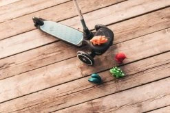 Scoot And Ride Led Steel Highwaykick 2 Step SR-96527 -BabyWereldNederland Scoot and Ride Led Steel Highwaykick 2 Step SR 96527 .sfeer 2