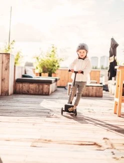 Scoot And Ride Leopard Highwaykick 2 Step SR-96524 -BabyWereldNederland Scoot and Ride Leopard Highwaykick 2 Step SR 96524 .sfeer 1