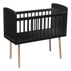 Amal II Antonio Zwart Wiegje