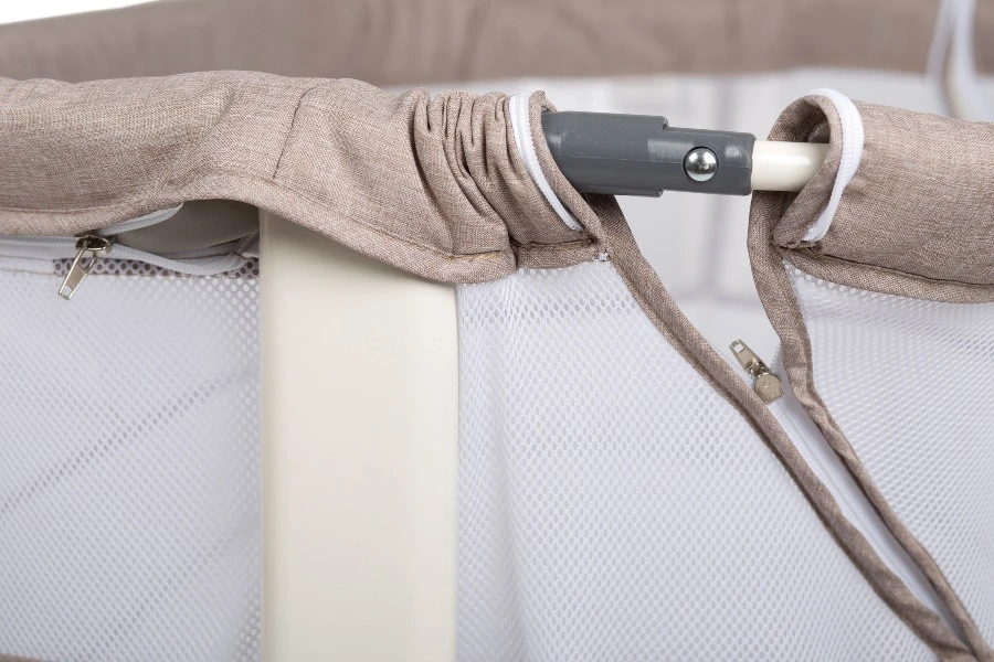 Babygo Vivaldi Beige Wieg Aan Bed 4652 5 Babygo Vivaldi Beige Wieg Aan Bed 4652 - Afbeelding 5