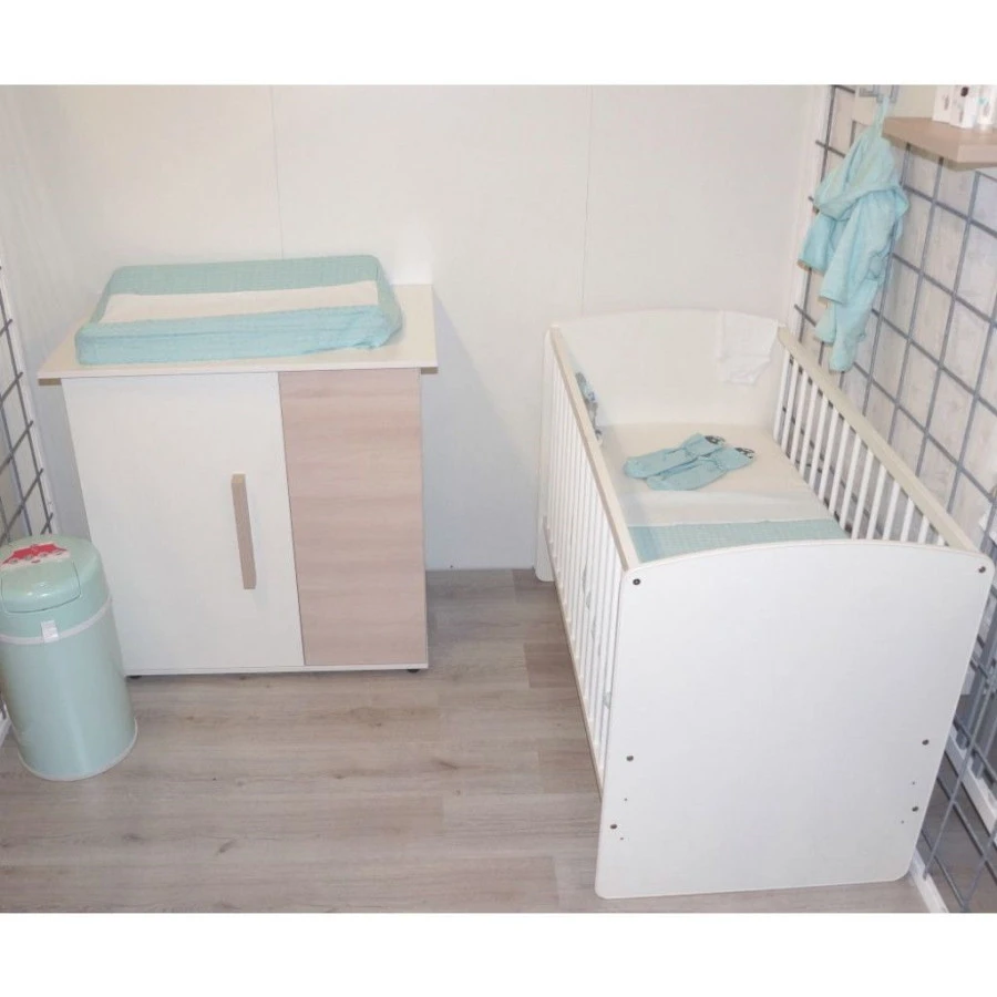 Babykamer Jasper: Ledikant, Commode En 2-Deurskast 2 Babykamer Jasper: Ledikant, Commode En 2-Deurskast - Afbeelding 2