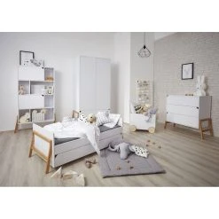 Bellamy Lotta Snow Babykamer: Ledikant/Juniorbed En Commode -BabyWereldNederland bellamy lotta snow babykamer 3 1