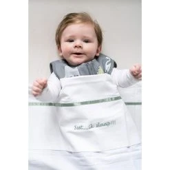 Briljant Ssst....ik Slaap!!! Stone Green 100x150 Cm Ledikantlaken 60R -BabyWereldNederland briljant ssst sfeer 3