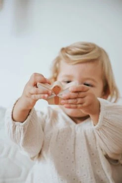 Label Label Nougat Houten Tuimelring Piramide LLWT-34383 -BabyWereldNederland label label nougat houten tuimelring piramide llwt 34383 4