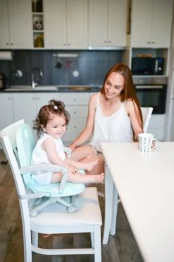 Lorelli Ego Green Inklapbare Stoelverhoger 1010048-0001 -BabyWereldNederland lorelli ego green kinderstoel 1010048 0001 4 1