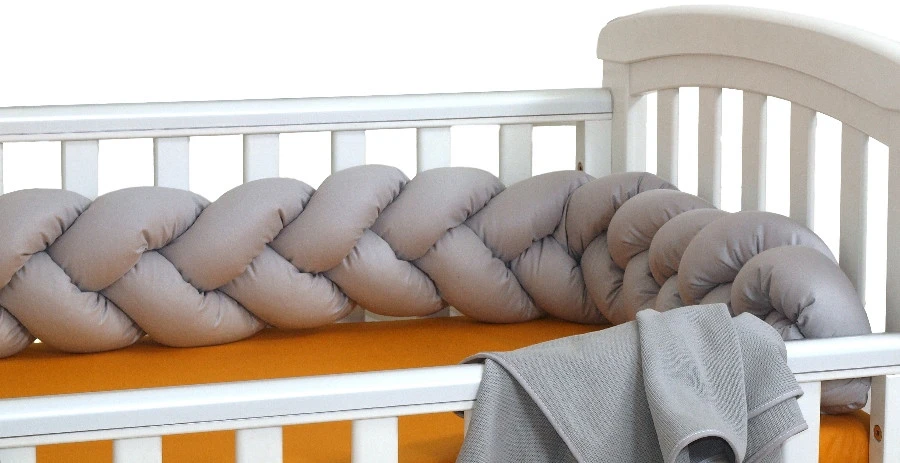 MamaLoes Amy Pure Grijs 210 Cm Braided Bedbumper 80146 1 MamaLoes Amy Pure Grijs 210 Cm Braided Bedbumper 80146