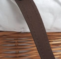 MamaLoes Rotan Naturel Draagwieg Met Witte Bekleding 66936 -BabyWereldNederland mamaloes rotan naturel draagwieg met witte bekleding 66936 4