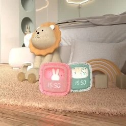 MOB Billy Terrazzo Grenadine Klok En Nachtlampje BILLY-GRENA-01 -BabyWereldNederland mob billy terrazzo klok en nachtlampje sfeer 2