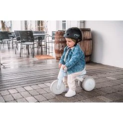 Momi Tedi Light Blue Mini Bike Loopfiets ROBI00037 18 Momi Tedi Light Blue Mini Bike Loopfiets ROBI00037 -BabyWereldNederland momi tedi light blue mini bike loopfiets robi00037 8