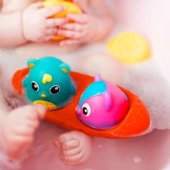 Playgro Safe To Paddle Light Up Canoe Badspeeltje P4087630 13 Playgro Safe To Paddle Light Up Canoe Badspeeltje P4087630 -BabyWereldNederland playgro safe to paddle light up canoe badspeeltje p4087630 7