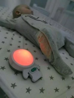 Rockit Zed 3-in-1 Slaap Astronaut Nachtlampje ZED01 12 Rockit Zed 3-in-1 Slaap Astronaut Nachtlampje ZED01 -BabyWereldNederland rockit zed 3 in 1 slaap astronaut nachtlampje zed01 6