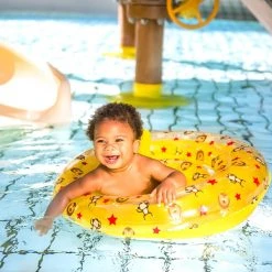 Swim Essentials Baby Float Geel Circus 0-1 Jaar Zwemring -BabyWereldNederland swim essentials baby float geel circus 0 1 jaar zwemring 04