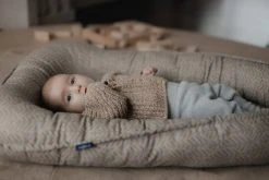 Zaffiro Geo Burgund Babynest 9989 -BabyWereldNederland zaffiro geo burgund babynest 9989 1